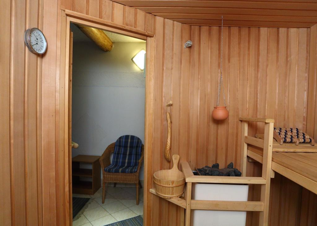 Pensjonat Tara Jeleśnia Exteriör bild