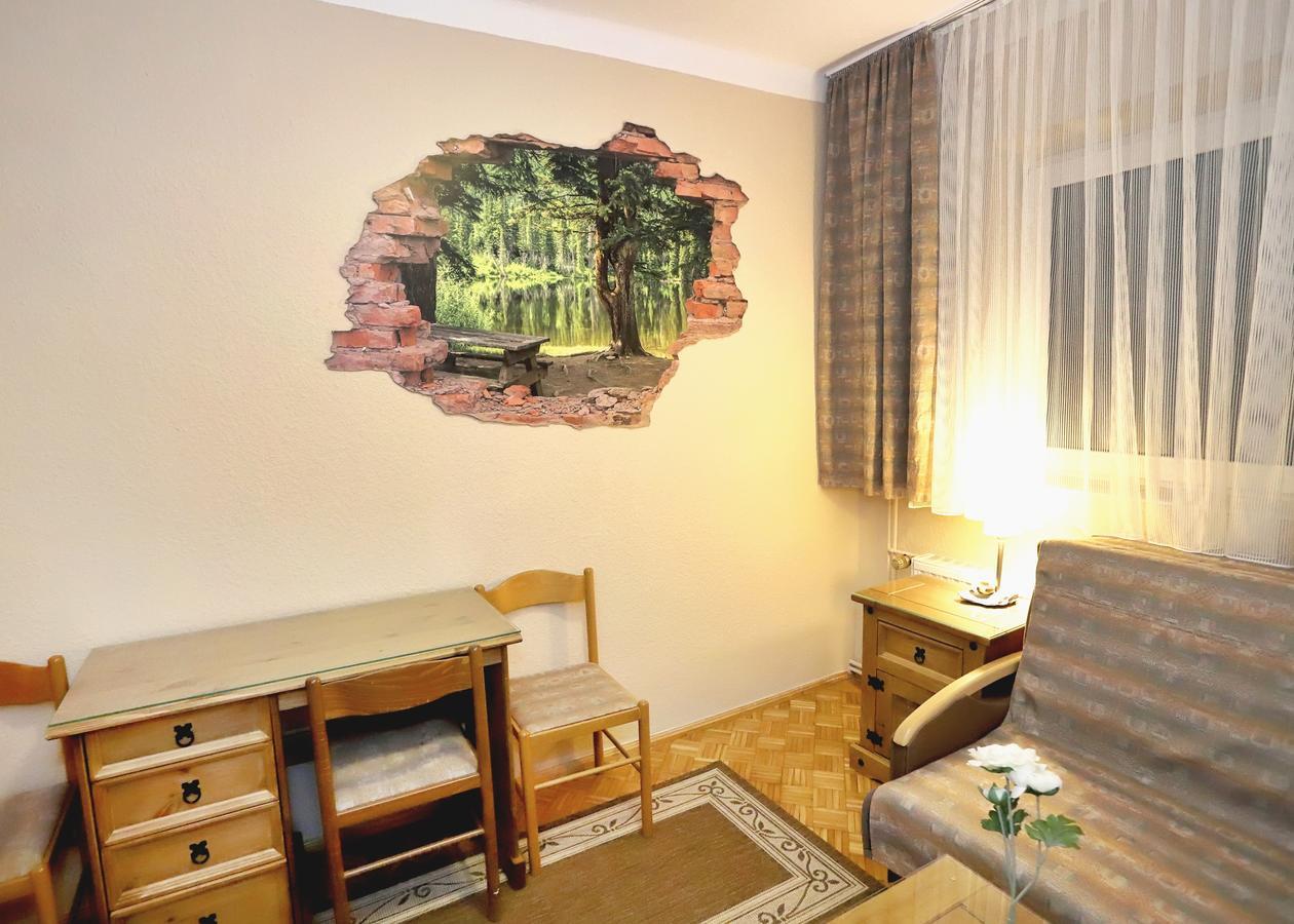 Pensjonat Tara Jeleśnia Exteriör bild